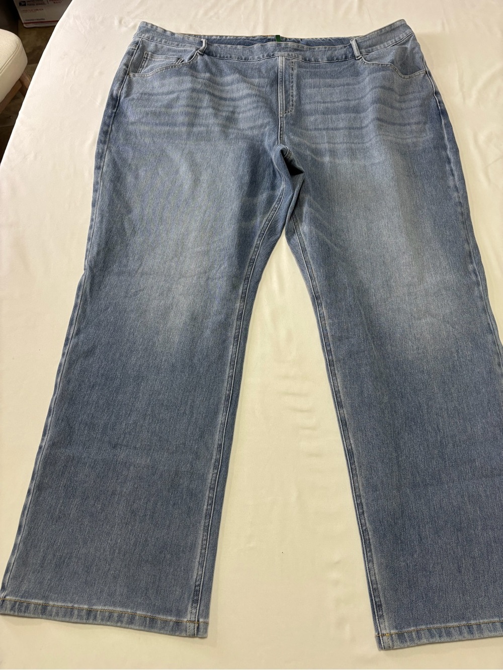 HALARA Light Blue Denim Jeans with Green Tag